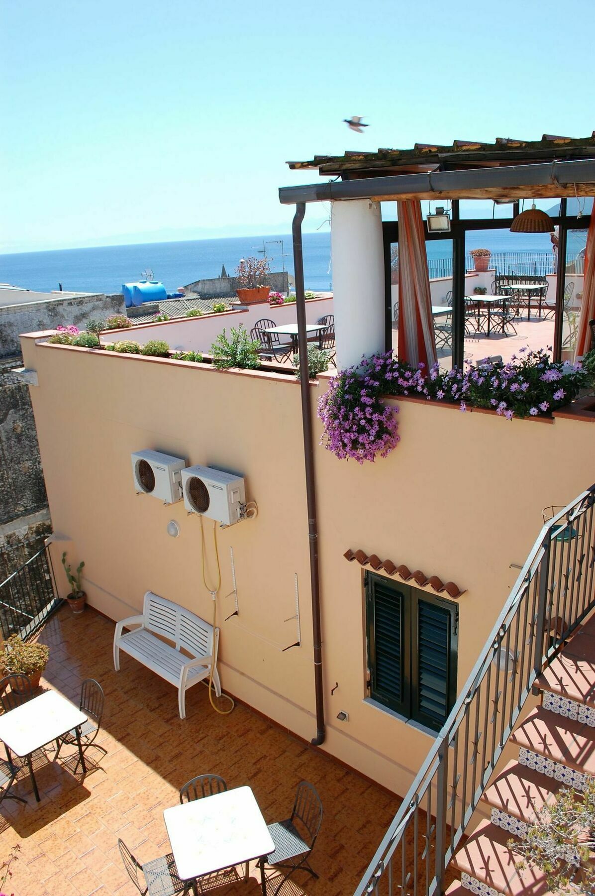 Enzoilnegro Lipari (Isola Lipari)