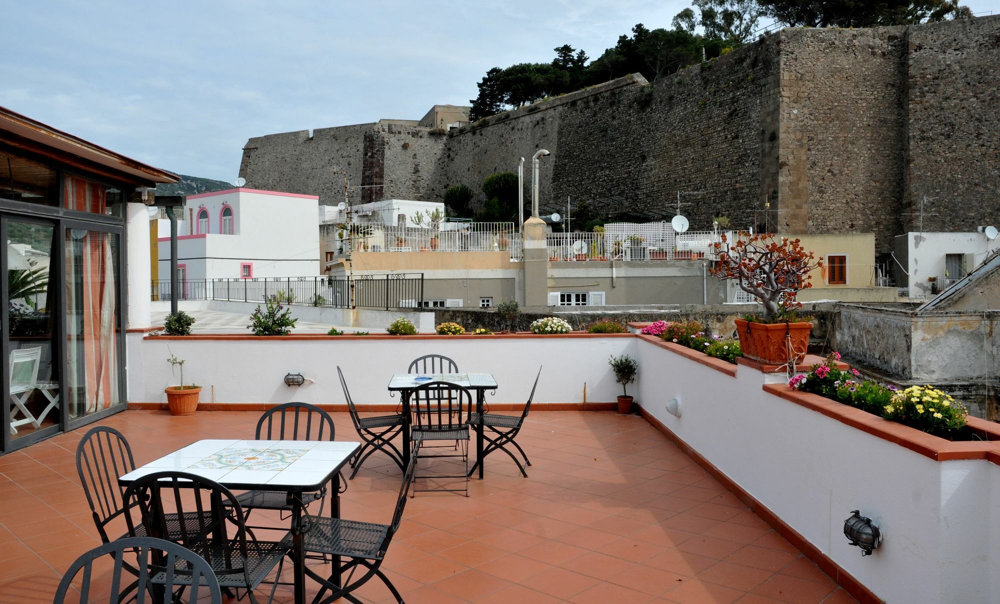 Enzoilnegro Lipari (Isola Lipari)